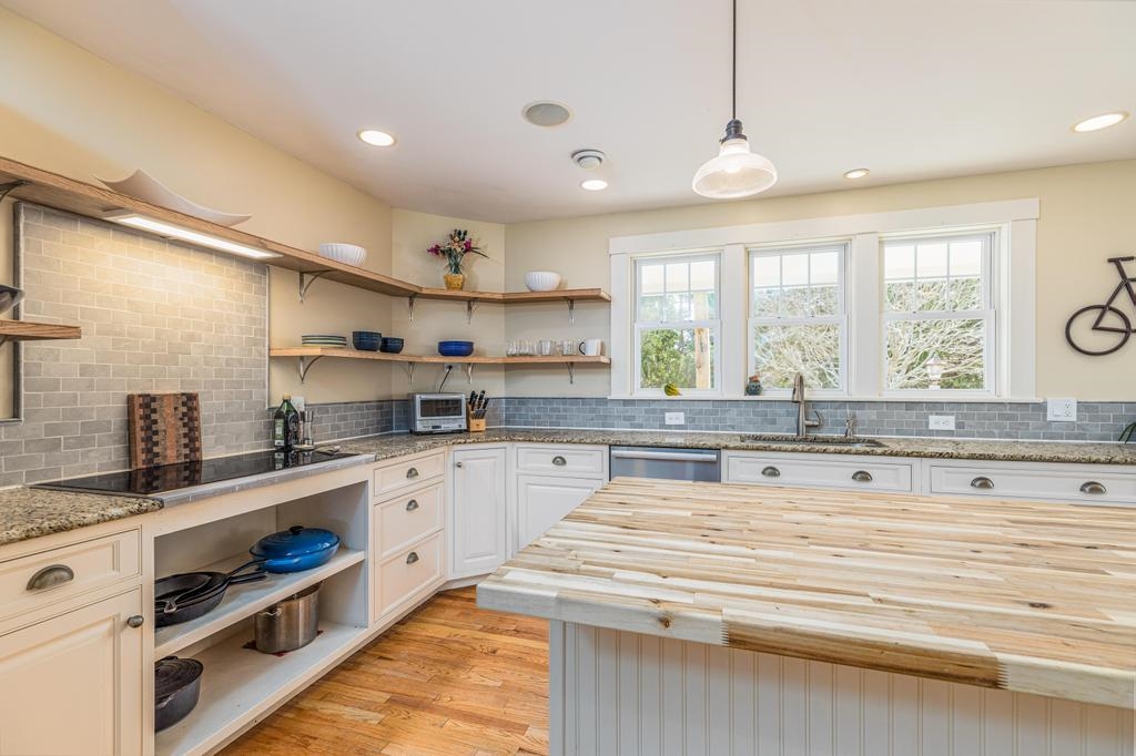 160 High Street Exeter, NH 03833 - Photo 6 of 27