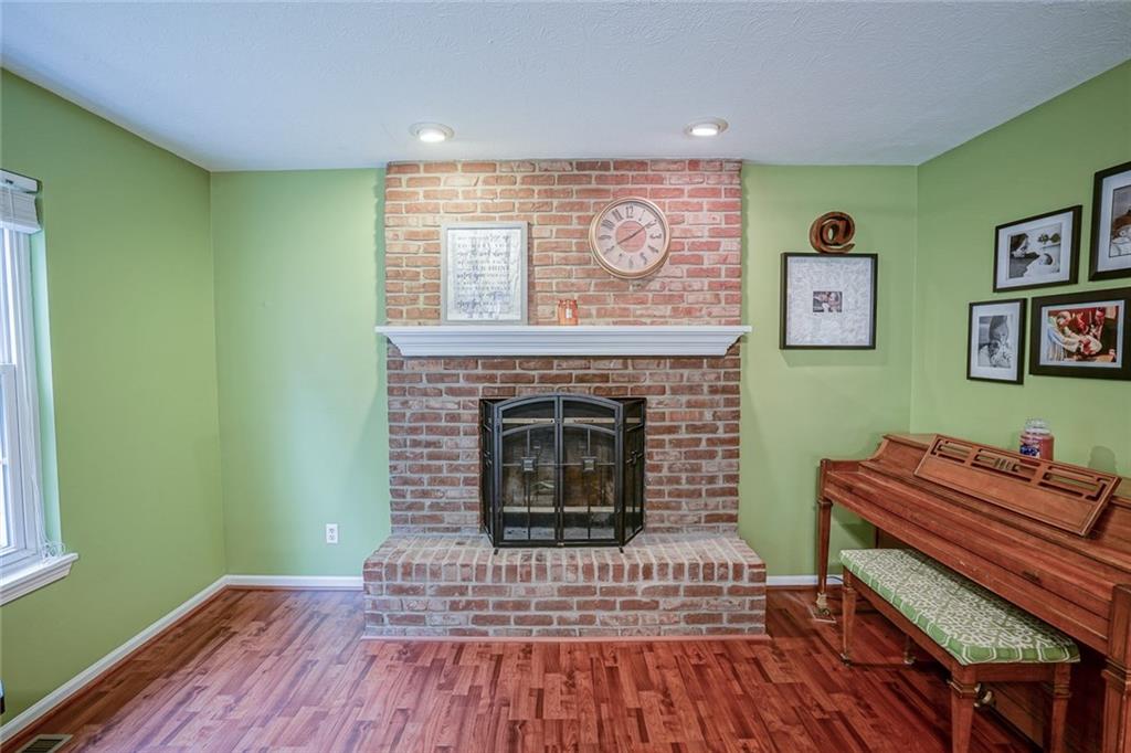 11219 Delight Creek Road Fishers, IN 46038 - Photo 4 of 38 Gallery Image 4