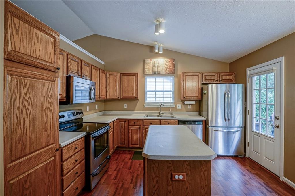 11219 Delight Creek Road Fishers, IN 46038 - Photo 8 of 38 Gallery Image 8