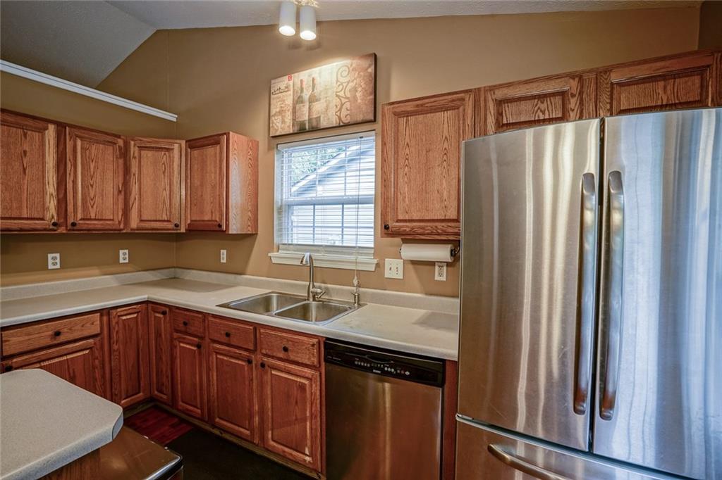 11219 Delight Creek Road Fishers, IN 46038 - Photo 9 of 38 Gallery Image 9