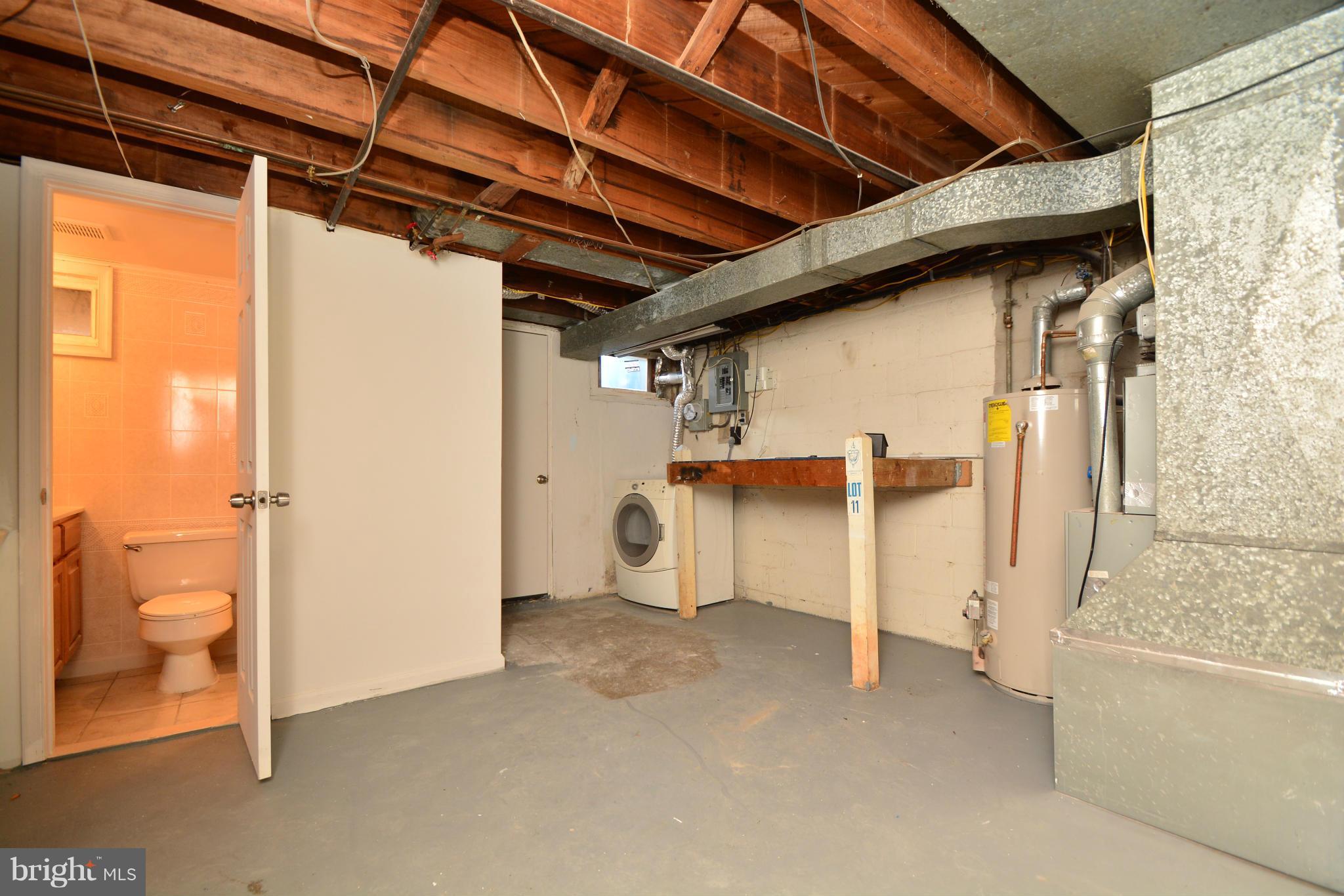 2859 Plainfield Road Dundalk, MD 21222 - Photo 20 of 24 a view of a room with an outdoor space