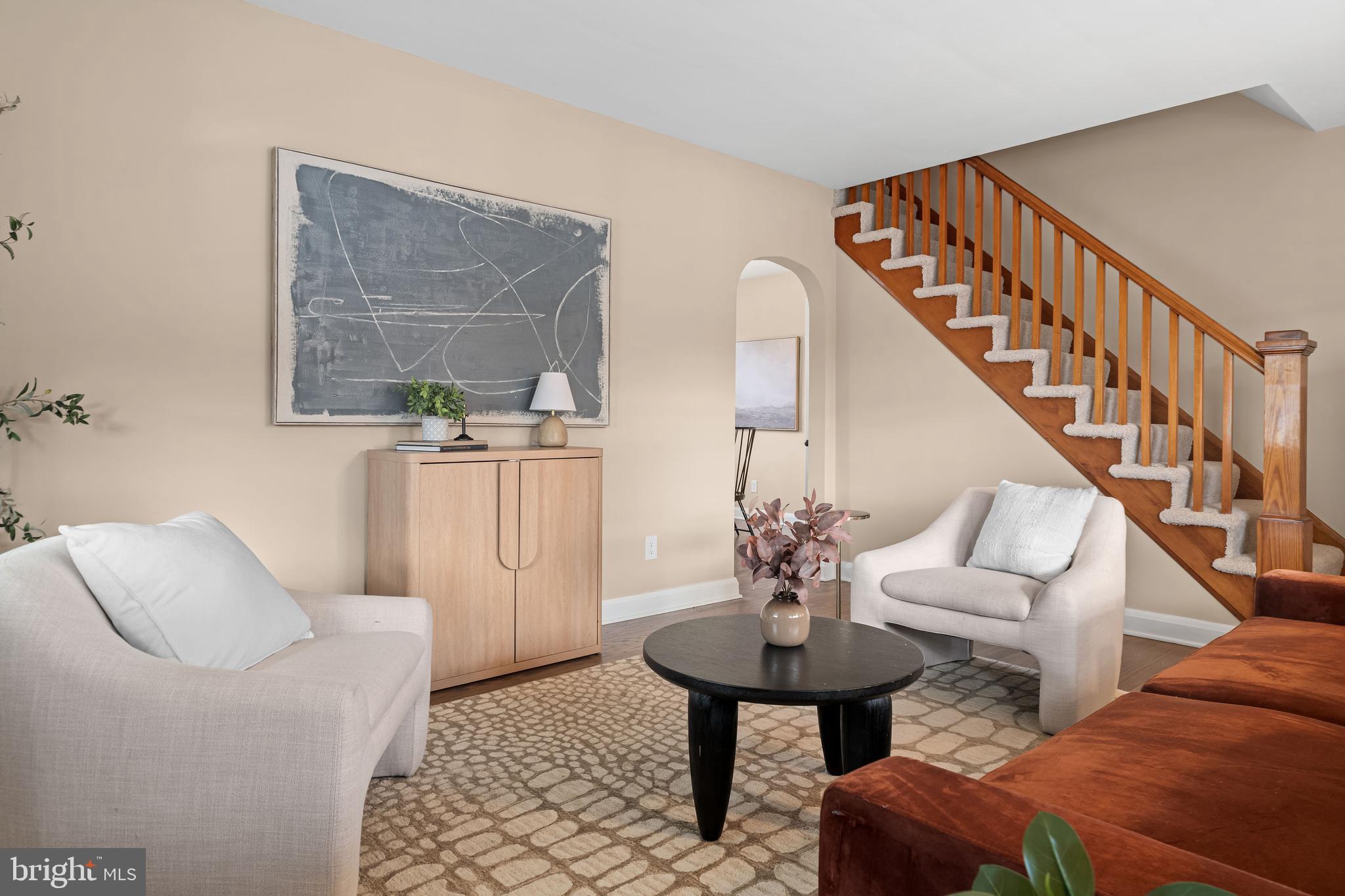 214 West Arundel Road Baltimore, MD 21225 - Photo 4 of 30 Living Room