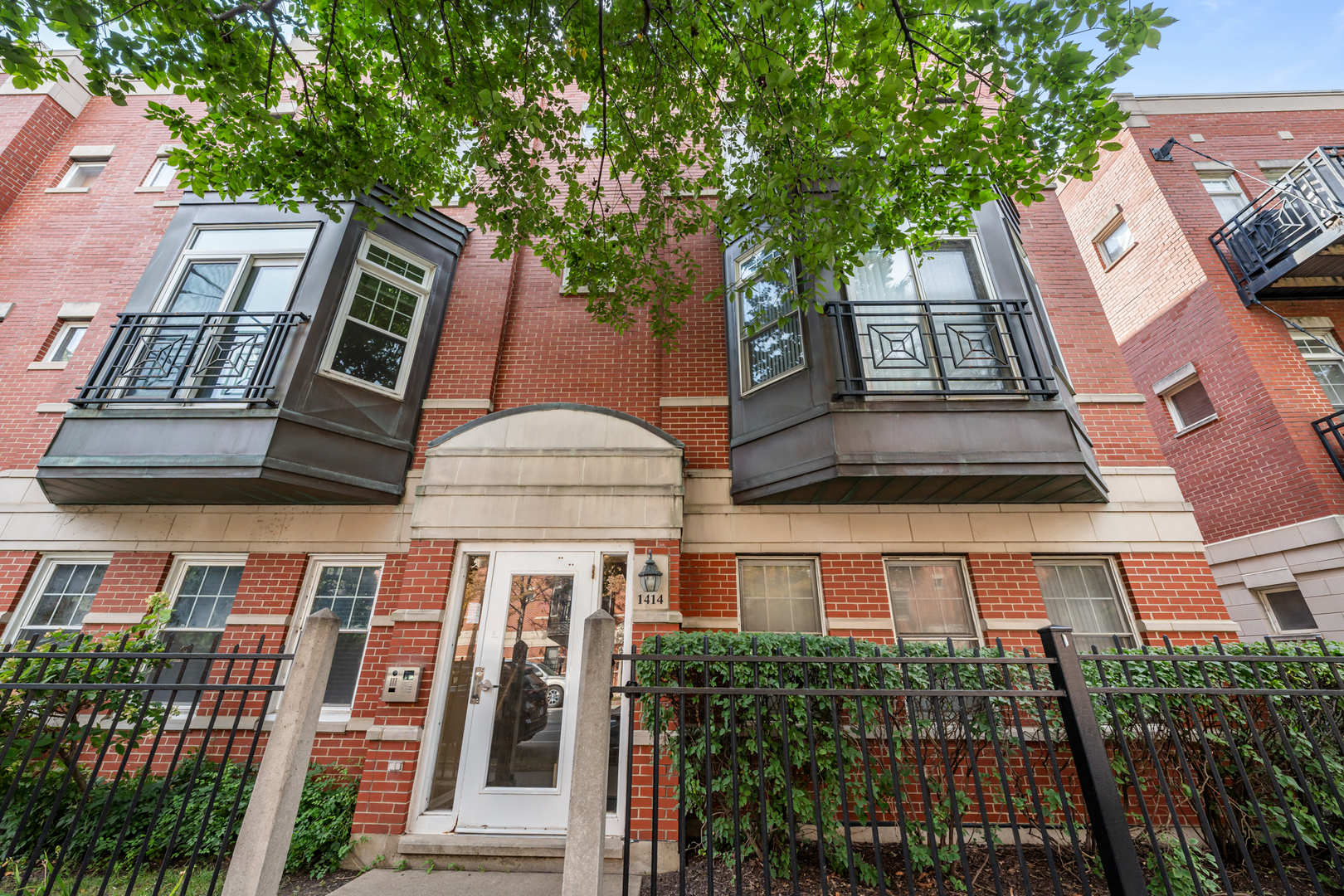 1414 South Halsted Street, Unit 2B Chicago, IL 60607 - Photo 1 of 31 Gallery Image 1