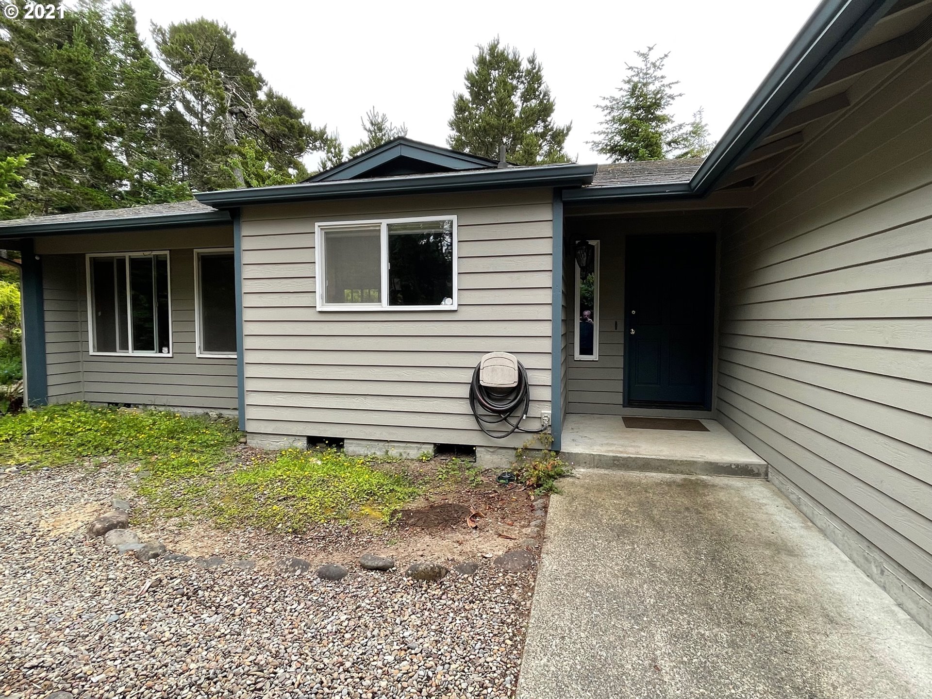 87808 Saltaire Street Florence, OR 97439 - Photo 2 of 32