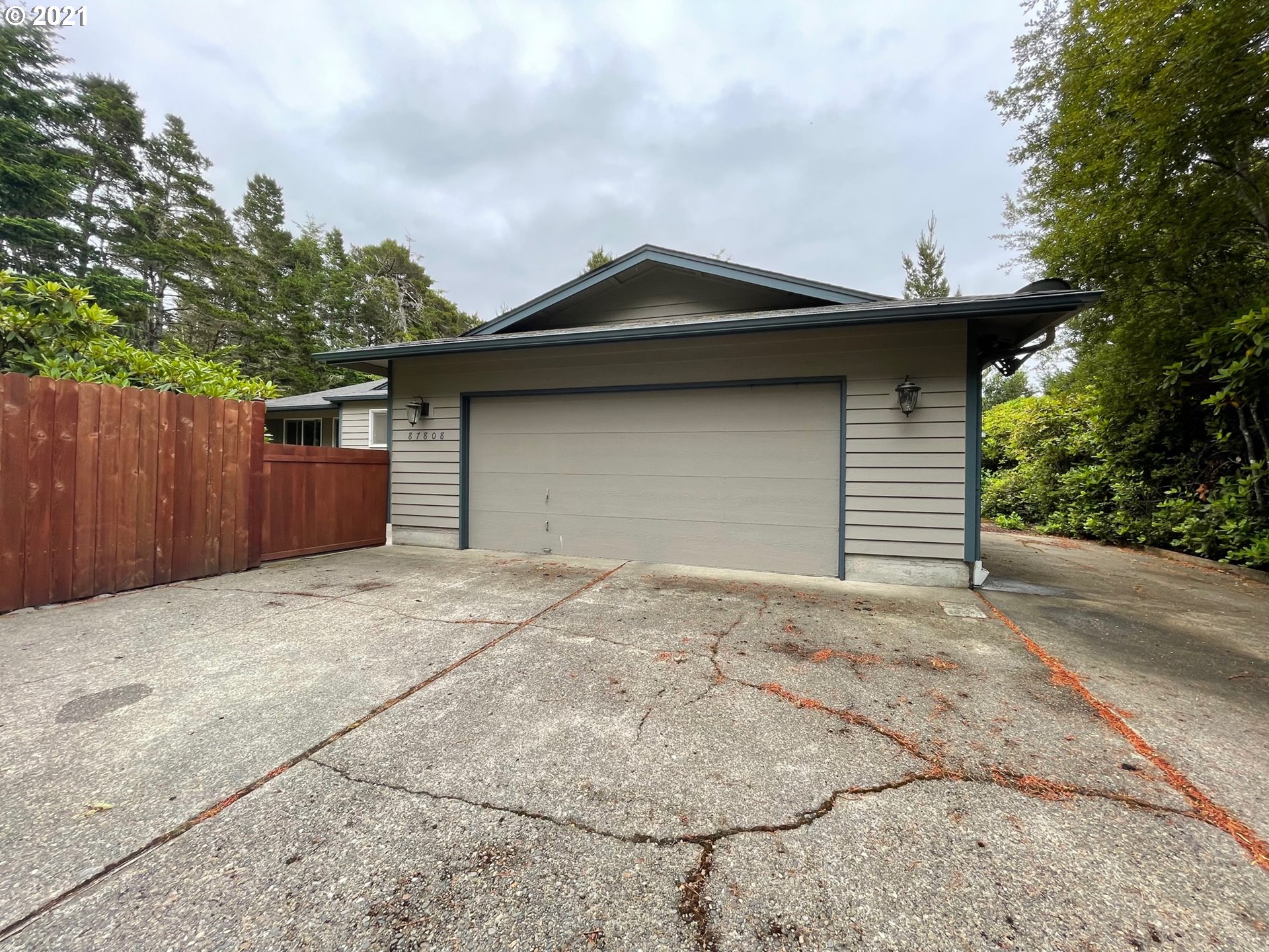 87808 Saltaire Street Florence, OR 97439 - Photo 3 of 32