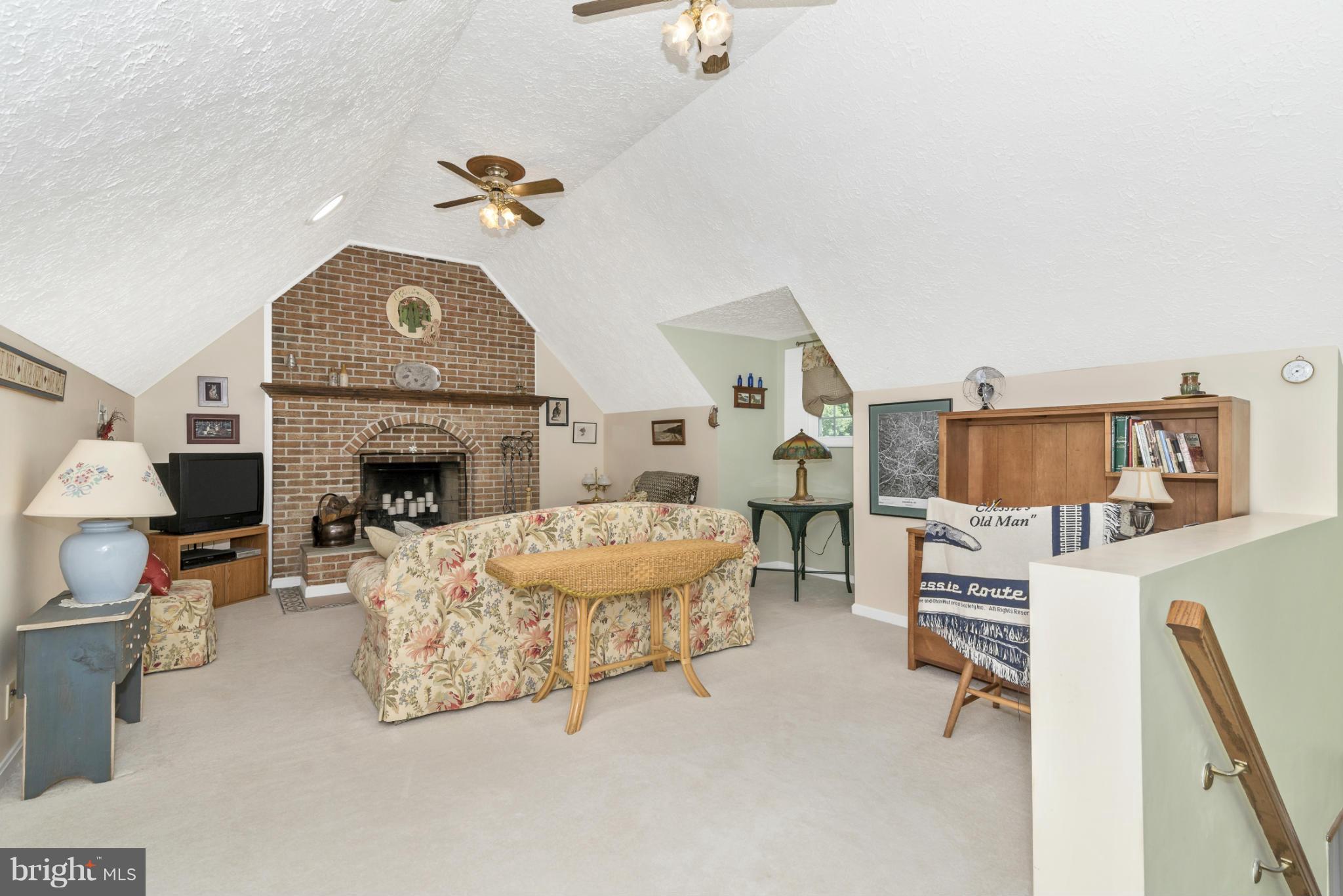4575 Ford Fields Road Frederick, MD 21702 - Photo 20 of 30 Family Room