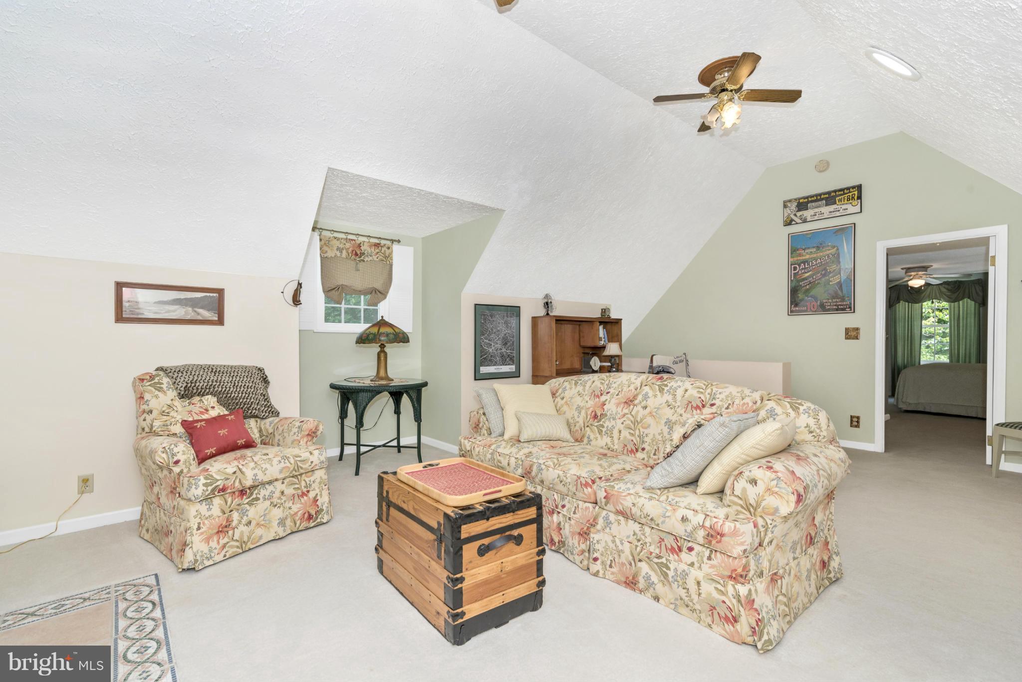 4575 Ford Fields Road Frederick, MD 21702 - Photo 21 of 30 Family Room