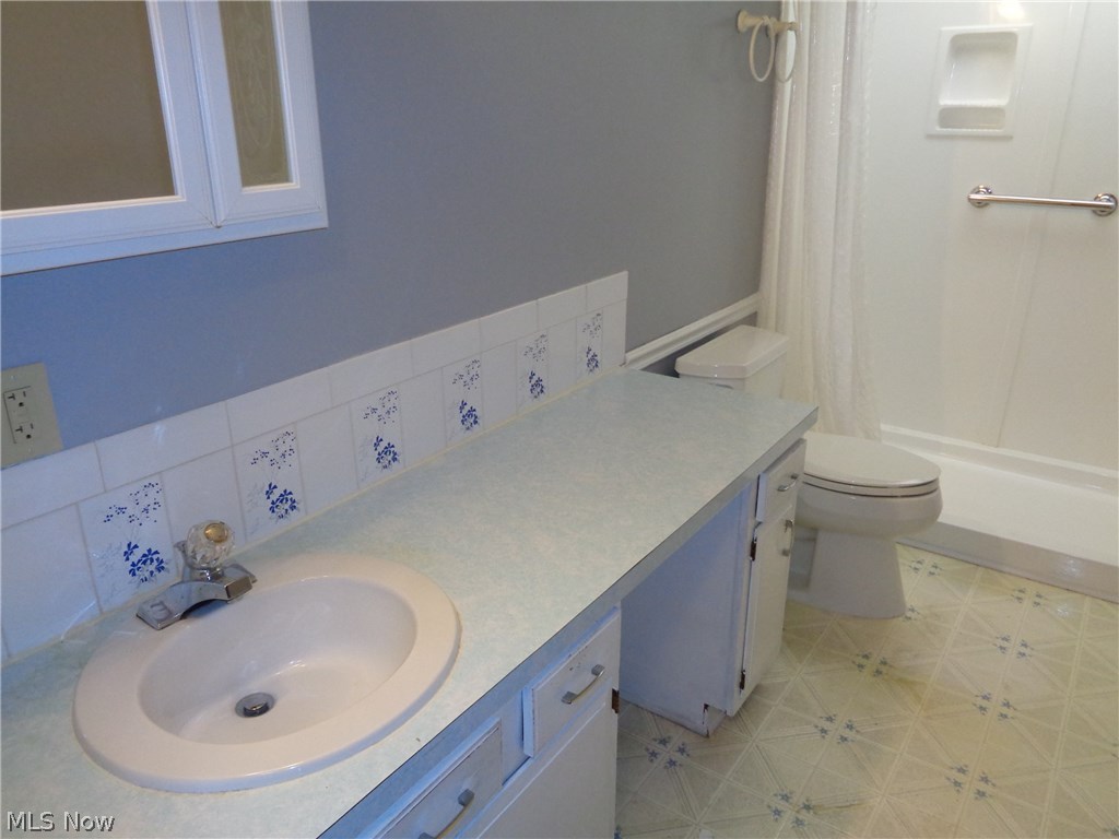 5140 Ridgeglen Circle Northwest Canton, OH 44708 - Photo 10 of 13 Gallery Image 10