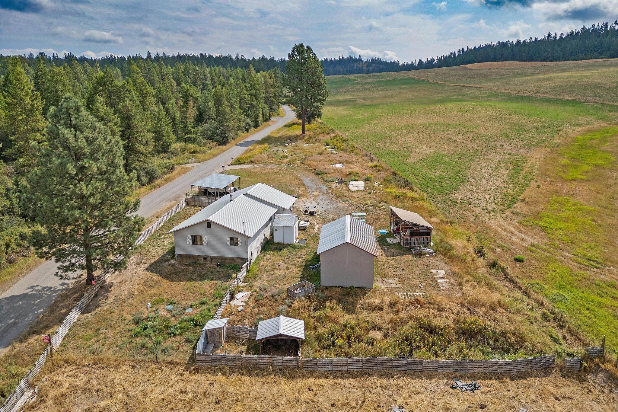 4402 Skands Road Valley, WA 99181 - Photo 2 of 21