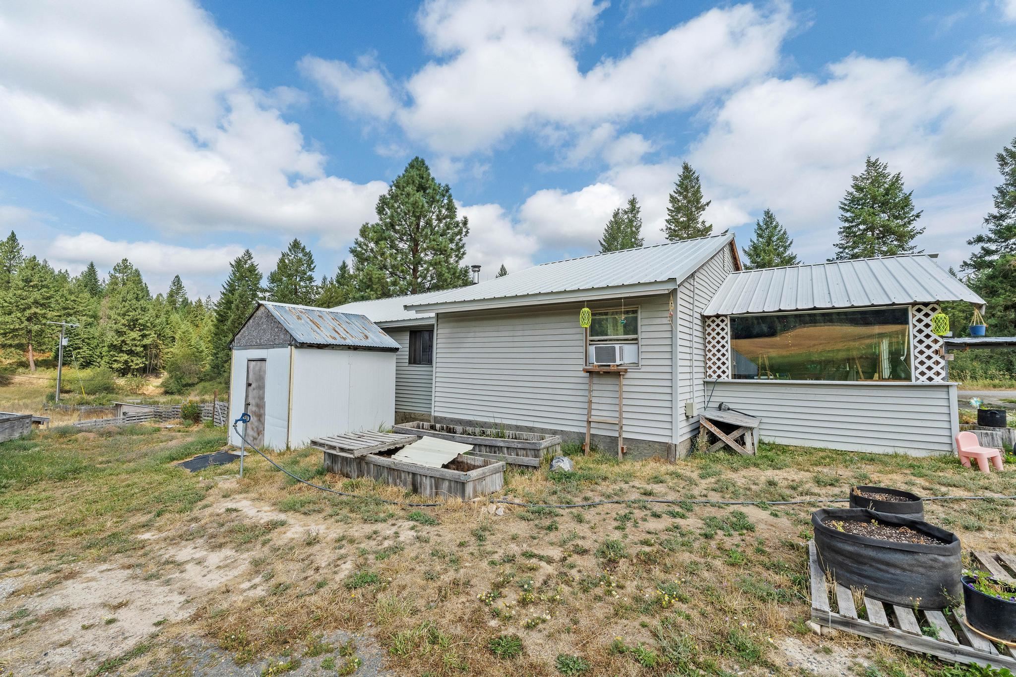 4402 Skands Road Valley, WA 99181 - Photo 6 of 21