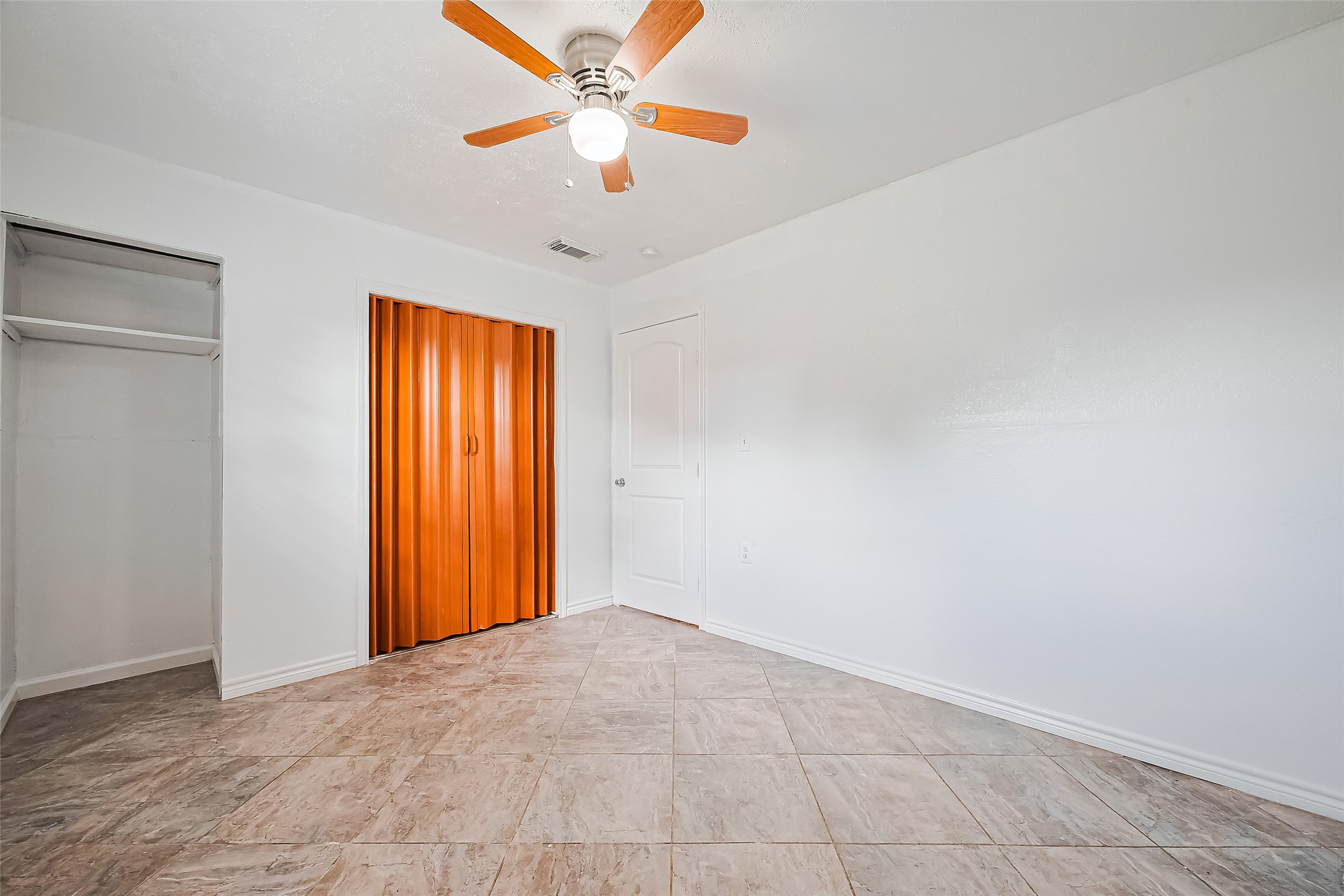 227 North Austin Drive Angleton, TX 77515 - Photo 23 of 41