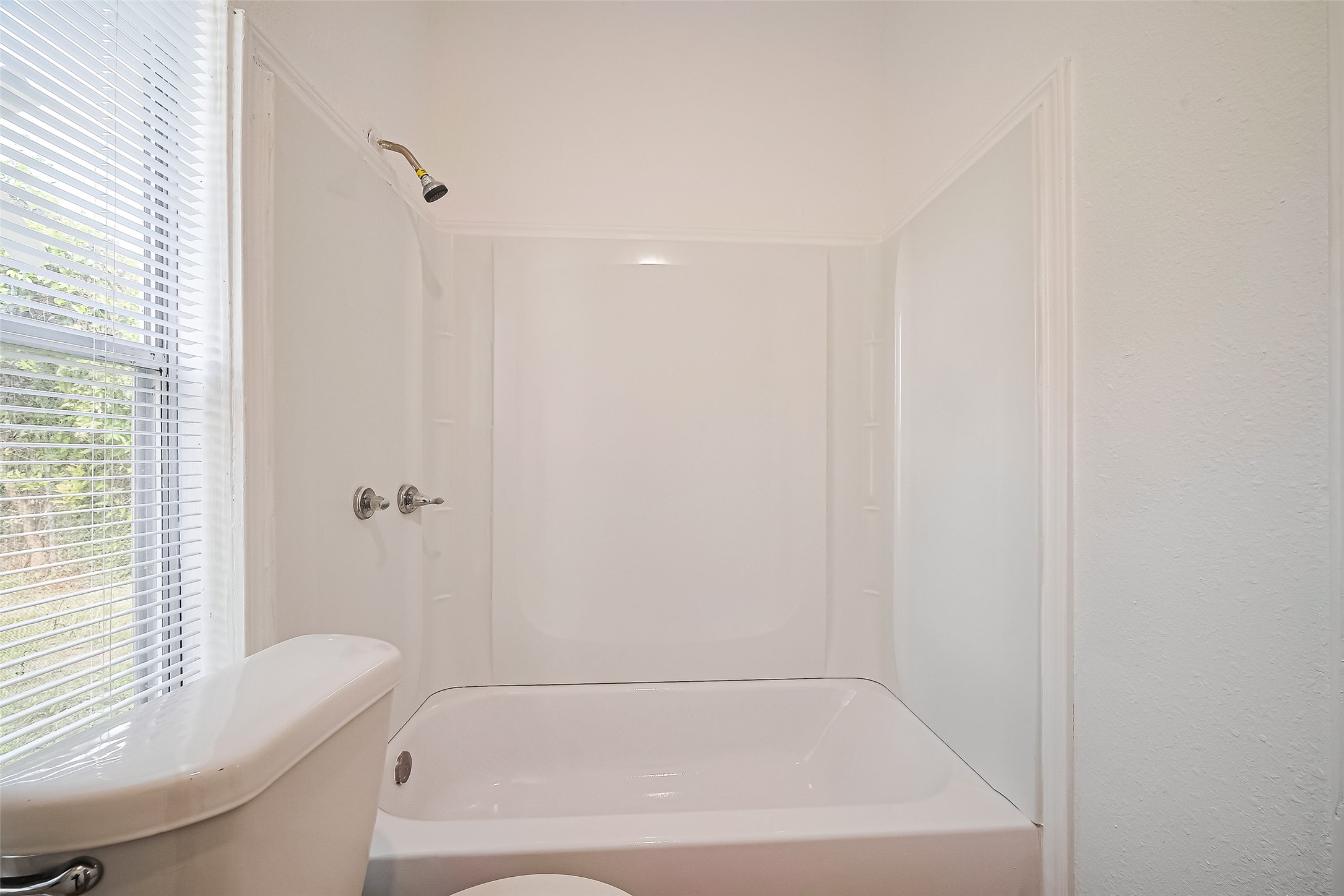 227 North Austin Drive Angleton, TX 77515 - Photo 34 of 41