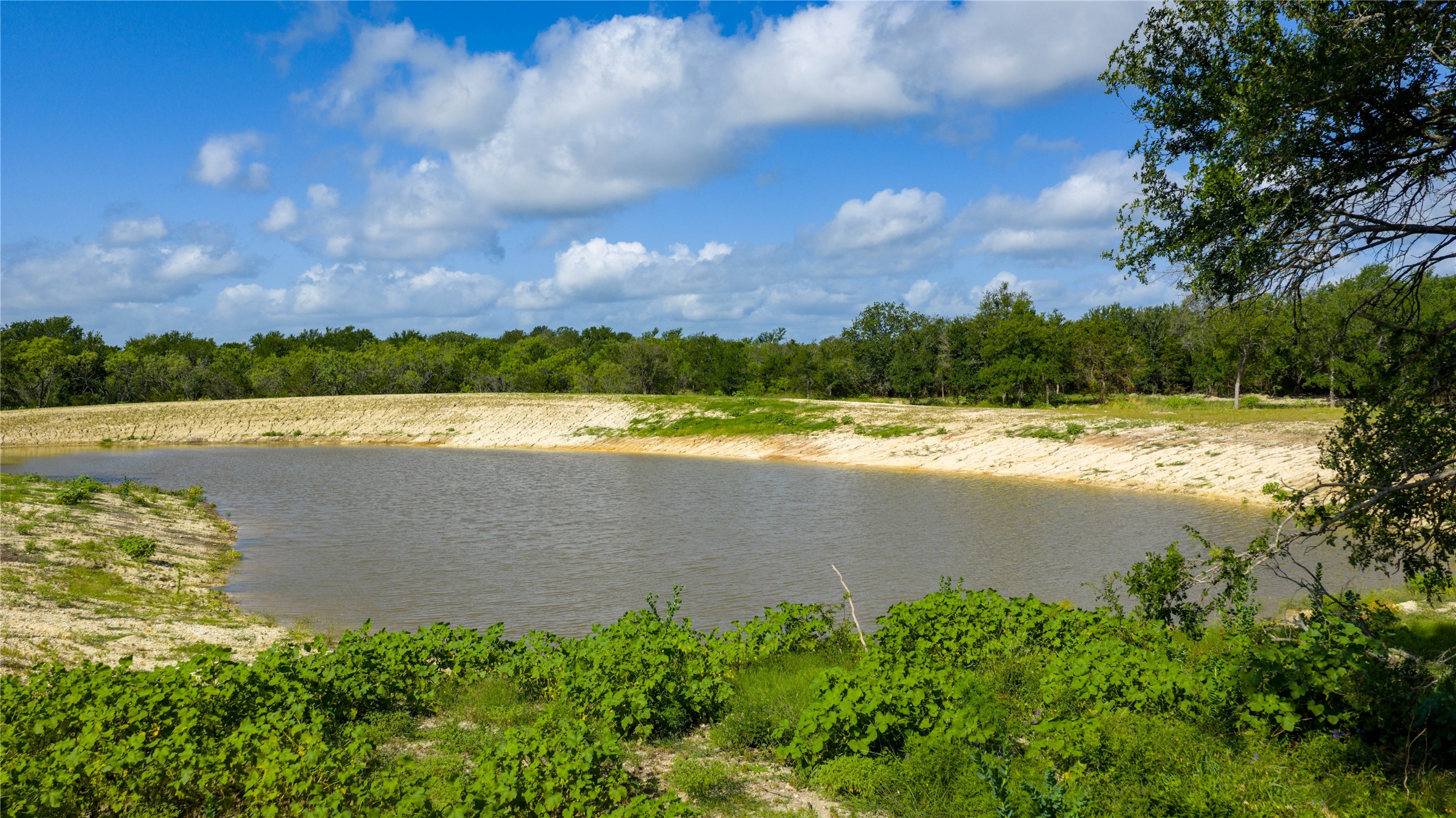 0 County Road 180 Road Purmela, TX 76566 - Photo 1 of 24 a view of an ocean and beach