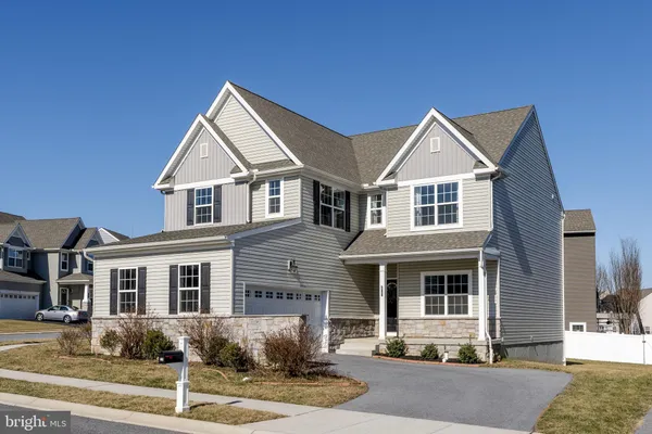 $685,000 | 586 Stockdale Drive, Lancaster, PA 17601