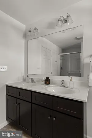 $685,000 | 586 Stockdale Drive, Lancaster, PA 17601
