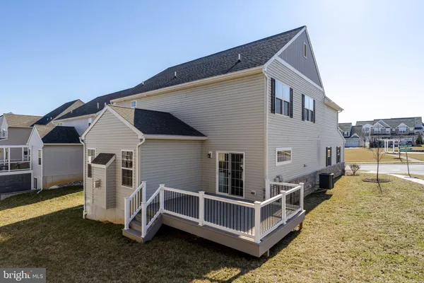 $685,000 | 586 Stockdale Drive, Lancaster, PA 17601