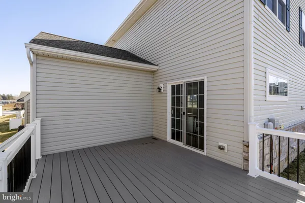 $685,000 | 586 Stockdale Drive, Lancaster, PA 17601