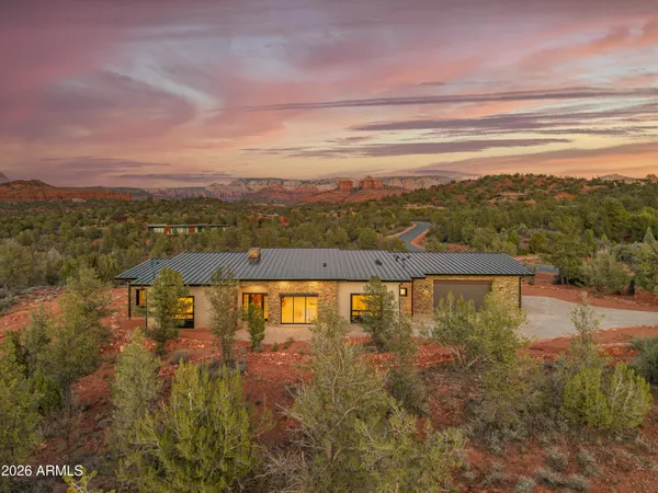 $3,000,000 | 10 Amber Cliffs Way, Sedona, AZ 86336