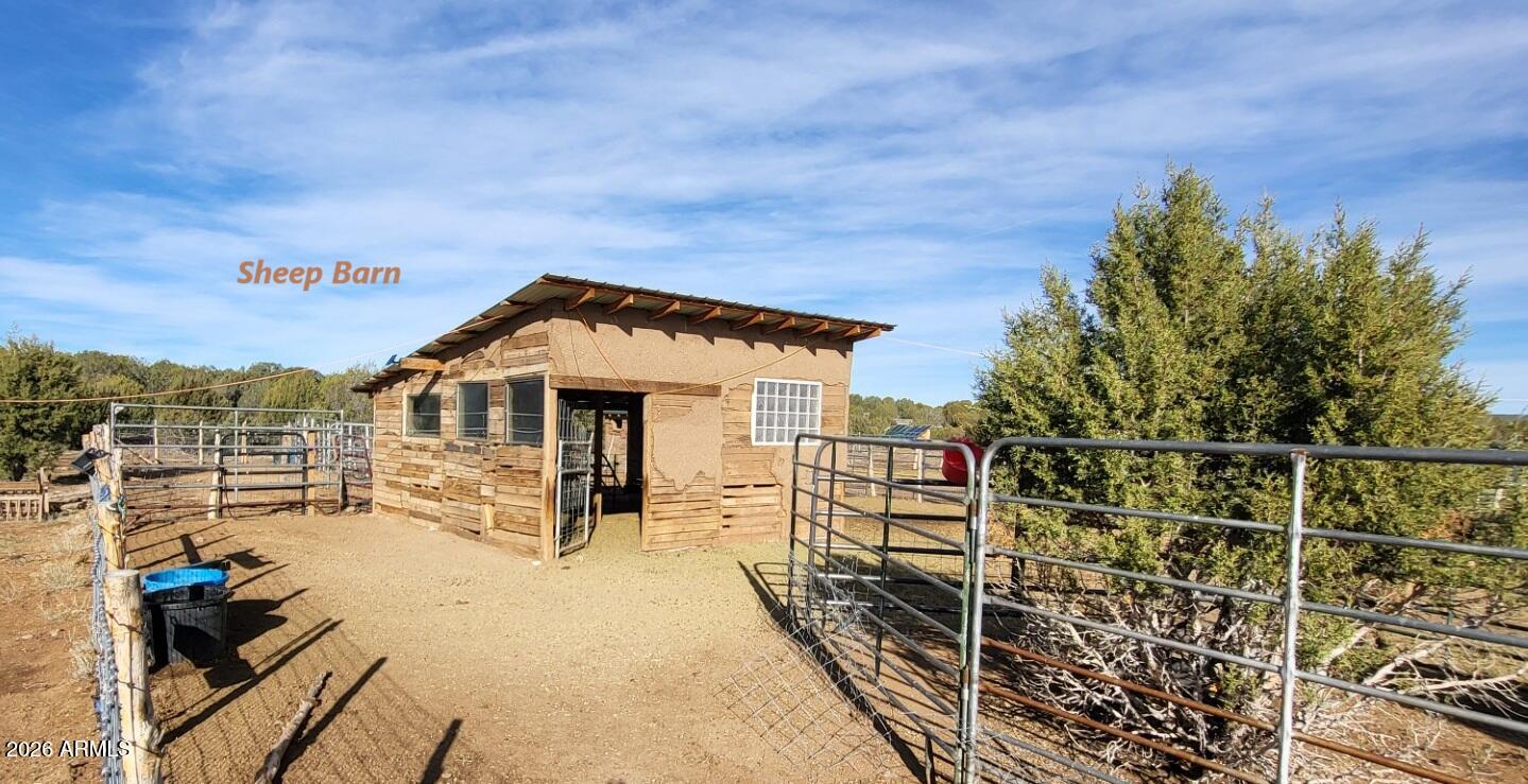 12700 Mad Man Mountain Road Williams, AZ 86046 - Photo 29 of 58 420f677d-1597-406c-bcc8-46d2fed8cdc0
