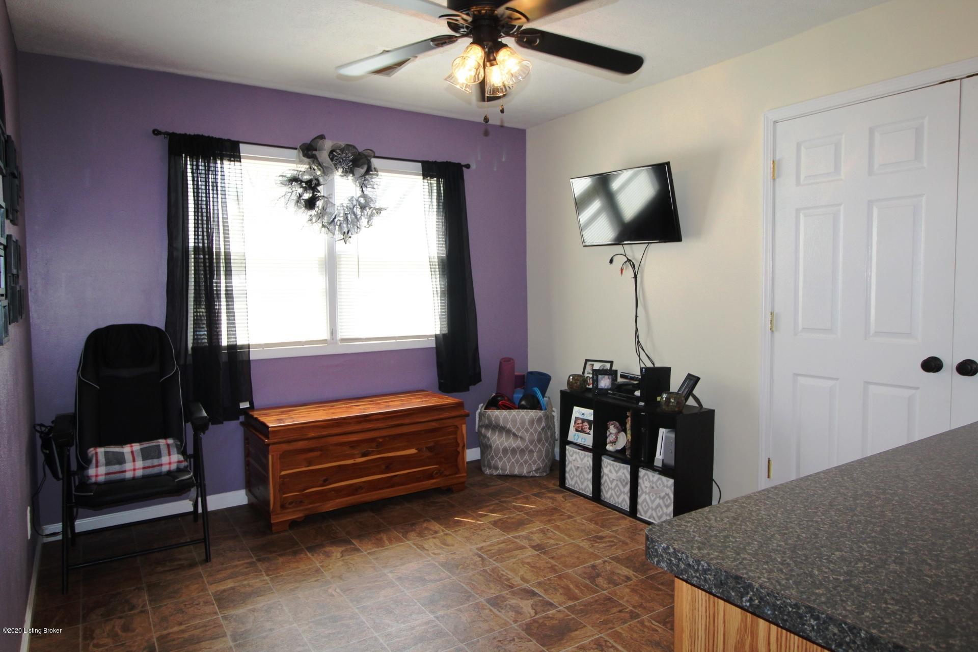6706 Barbrook Road Louisville, KY 40258 - Photo 17 of 41 IMG_2034
