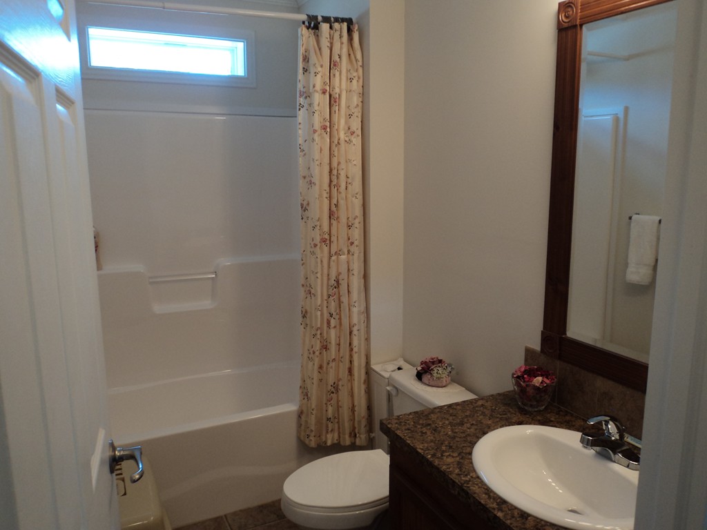12 Medallion Road Holbrook, MA 02343 - Photo 11 of 12 Gallery Image 11