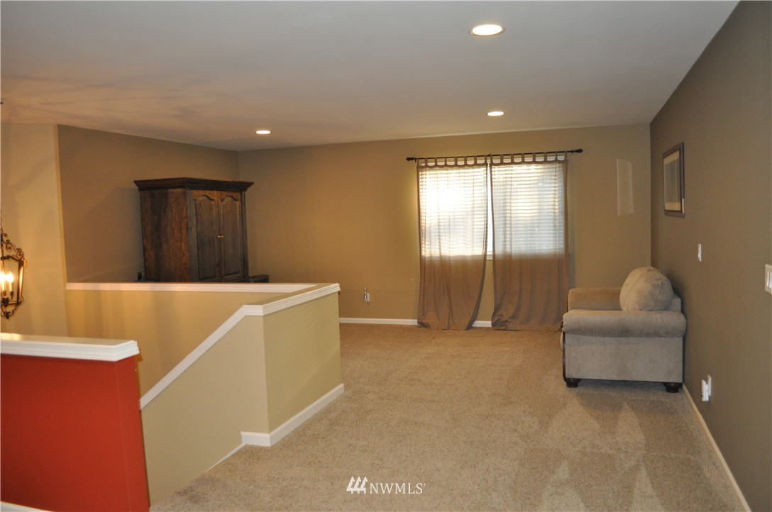 17127 164th Way Southeast Renton, WA 98058 - Photo 13 of 22 Gallery Image 13