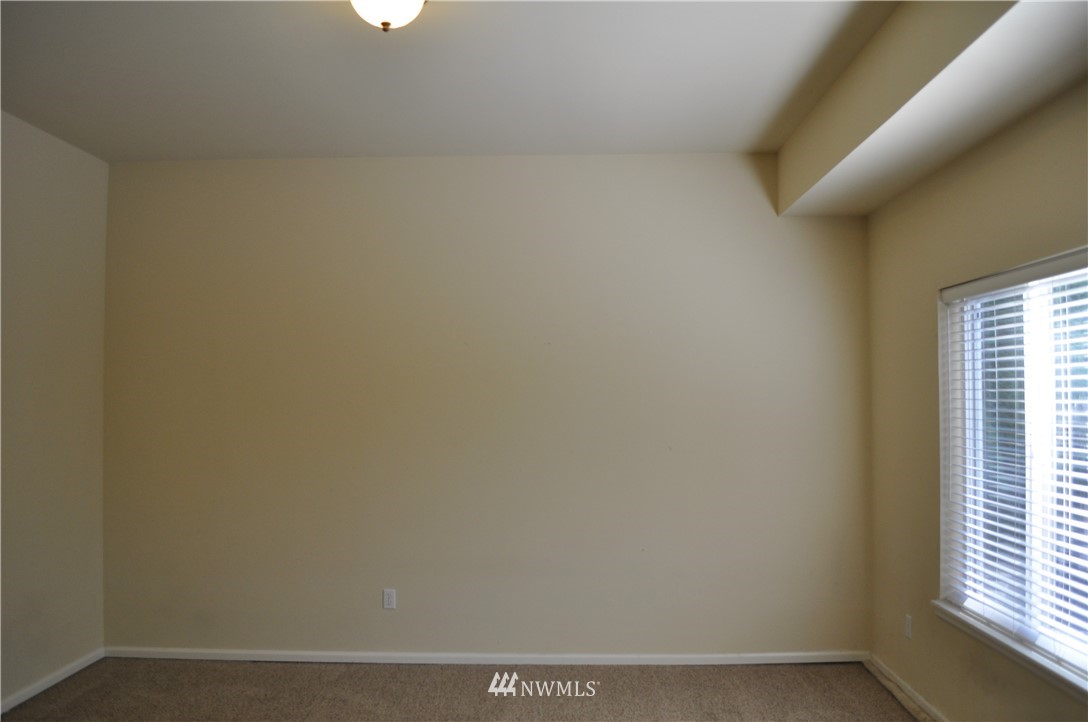 17127 164th Way Southeast Renton, WA 98058 - Photo 14 of 22 Gallery Image 14