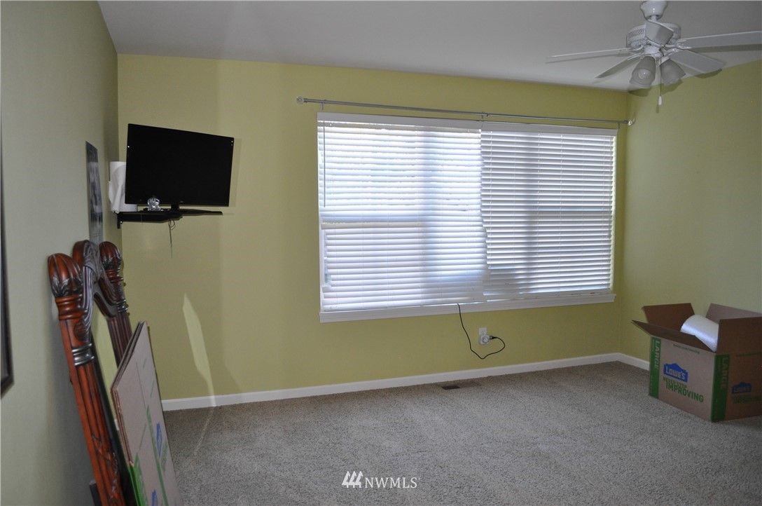 17127 164th Way Southeast Renton, WA 98058 - Photo 15 of 22 Gallery Image 15