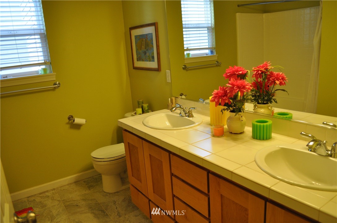 17127 164th Way Southeast Renton, WA 98058 - Photo 18 of 22 Gallery Image 18