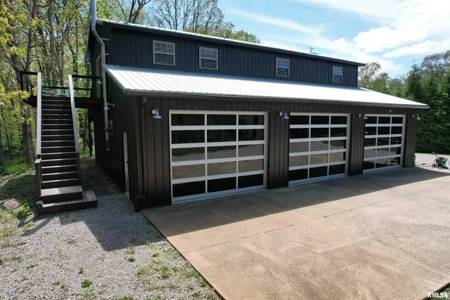 $349,000 | 4636 Kinoka Road, Alma, IL 62807