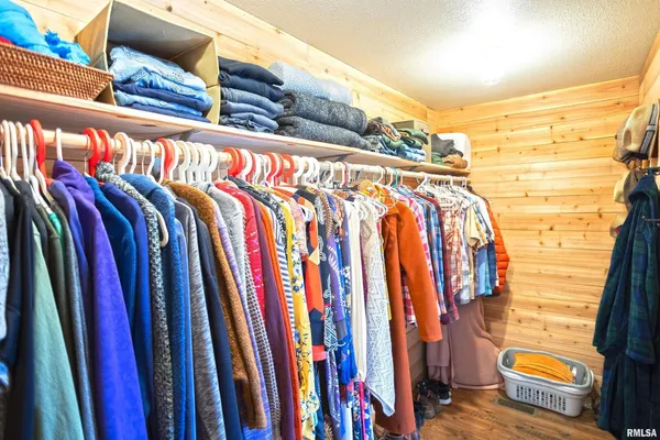 a room with lots of table and chairs