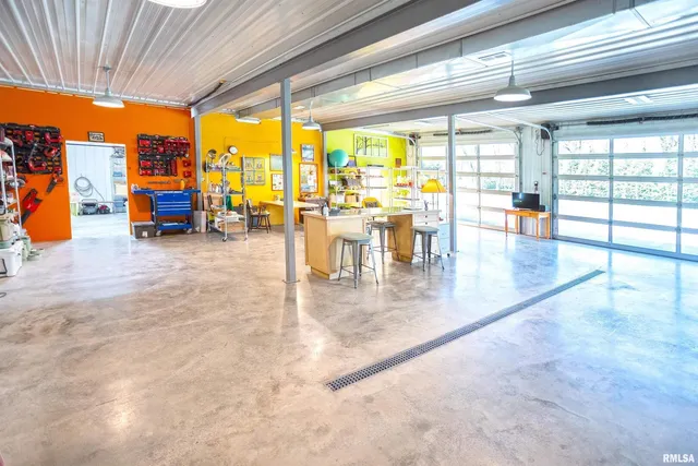 $349,000 | 4636 Kinoka Road, Alma, IL 62807