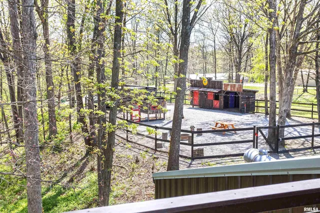 $349,000 | 4636 Kinoka Road, Alma, IL 62807