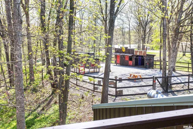 $349,000 | 4636 Kinoka Road, Alma, IL 62807