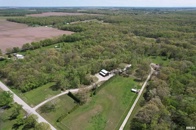 $349,000 | 4636 Kinoka Road, Alma, IL 62807