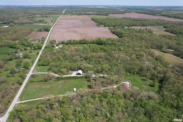 $349,000 | 4636 Kinoka Road, Alma, IL 62807