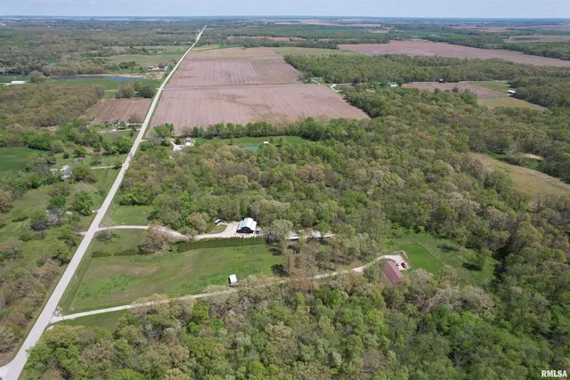 $349,000 | 4636 Kinoka Road, Alma, IL 62807