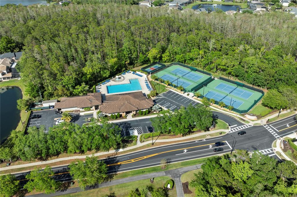 2264 Stone Cross Circle Orlando, FL 32828 - Photo 39 of 45 an aerial view of a house with a garden