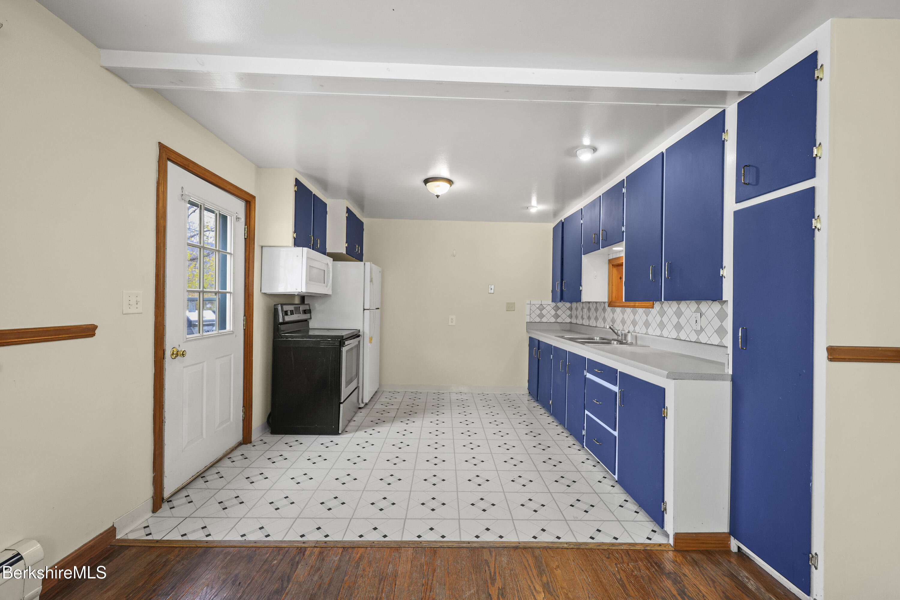 31-33 Apremont Street Adams, MA 01220 - Photo 11 of 42 Kitchen