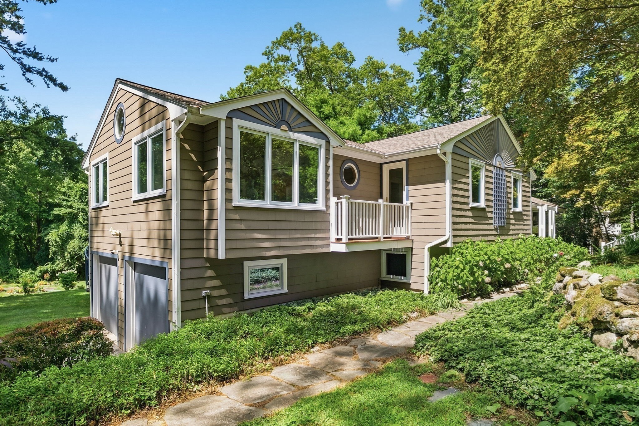 126 Lexington Road Lincoln, MA 01773 - Photo 1 of 24 Gallery Image 1