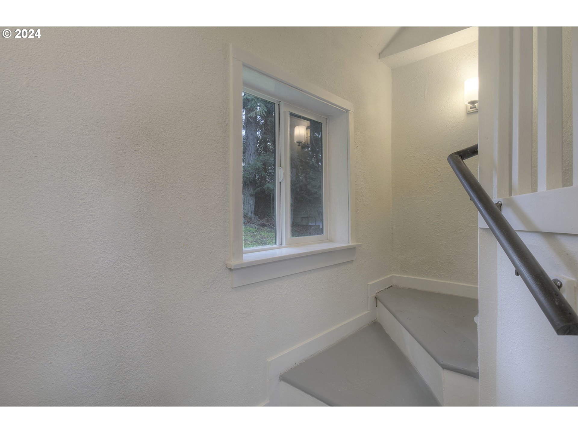 18878 Mallory Park Road Clatskanie, OR 97016 - Photo 21 of 28 Staircase