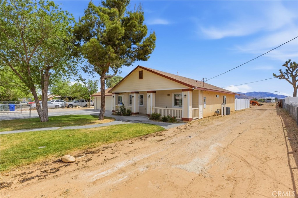 12419 Pawnee Road Apple Valley, CA 92308 - Photo 1 of 1 Gallery Image 1