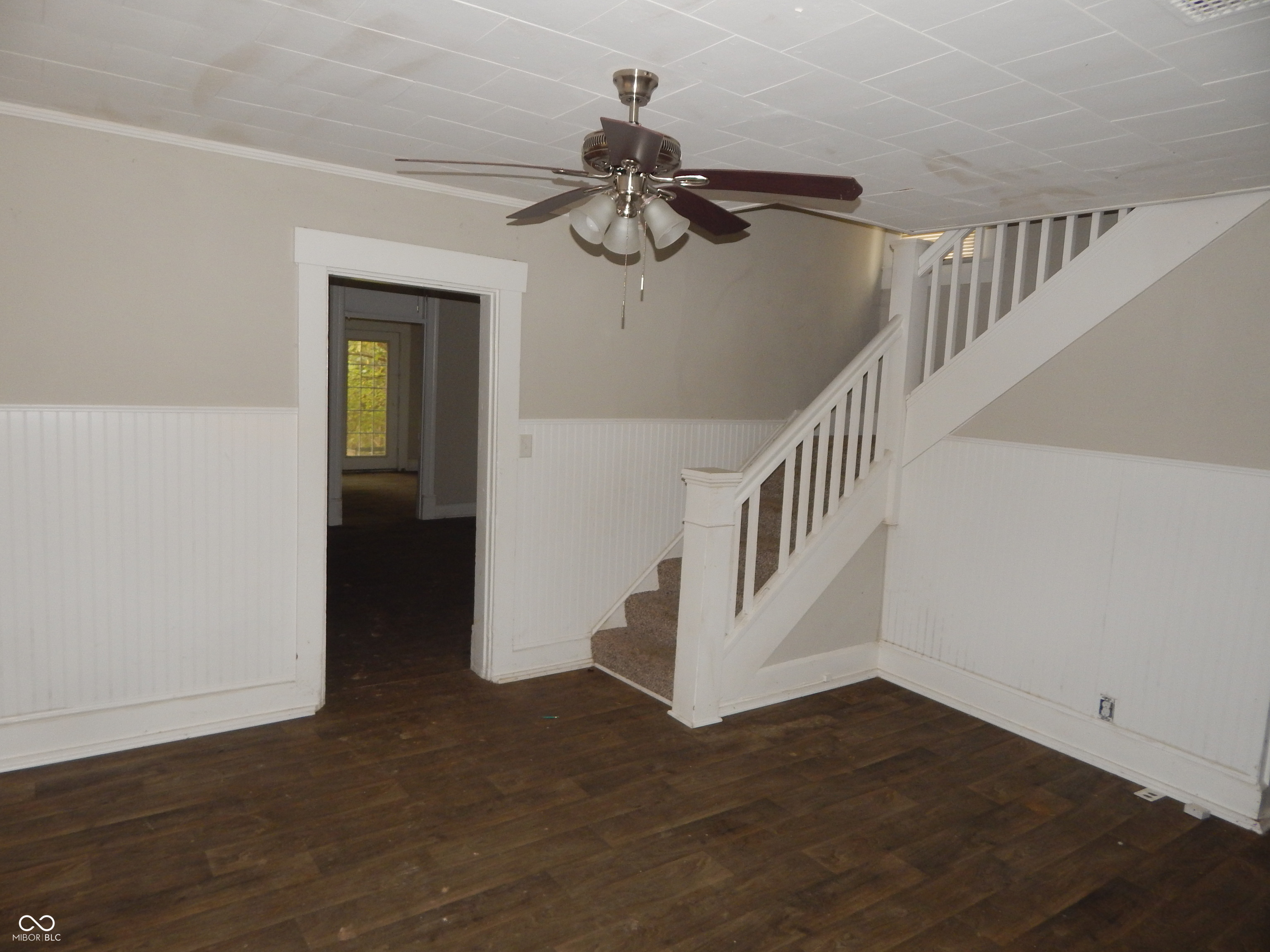 727 West 9th Street Anderson, IN 46016 - Photo 4 of 14