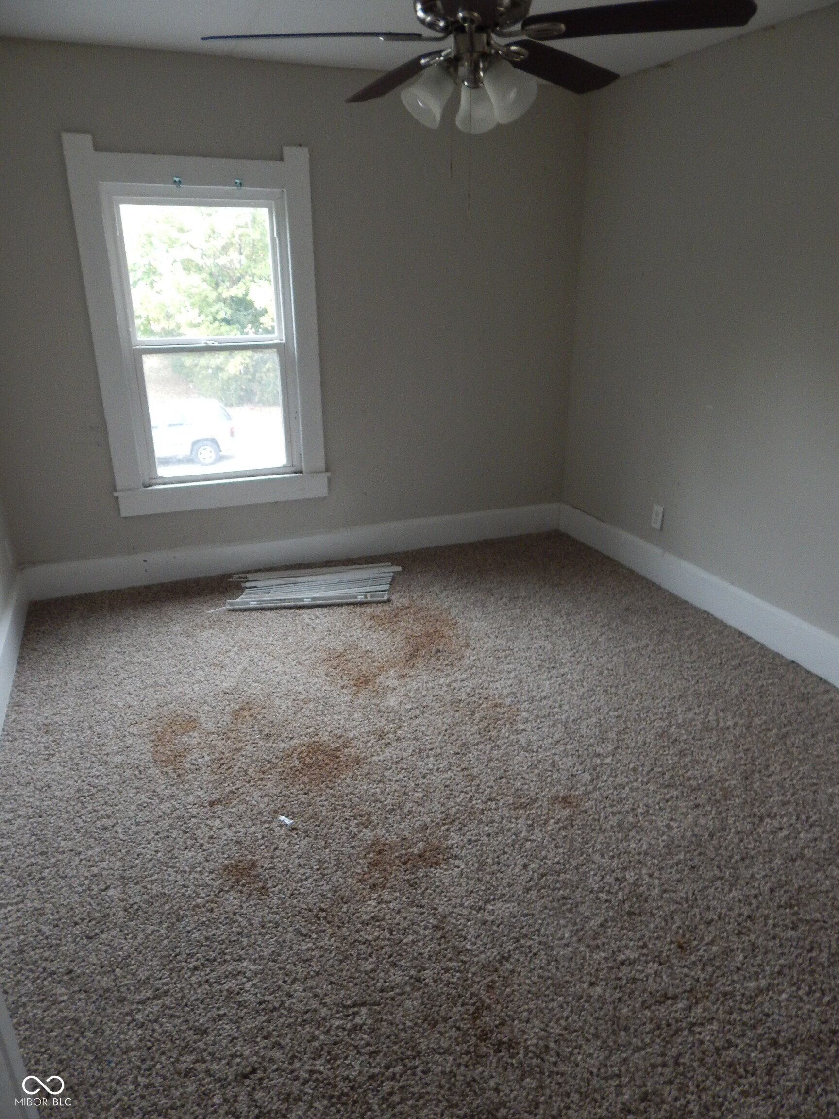 727 West 9th Street Anderson, IN 46016 - Photo 5 of 14