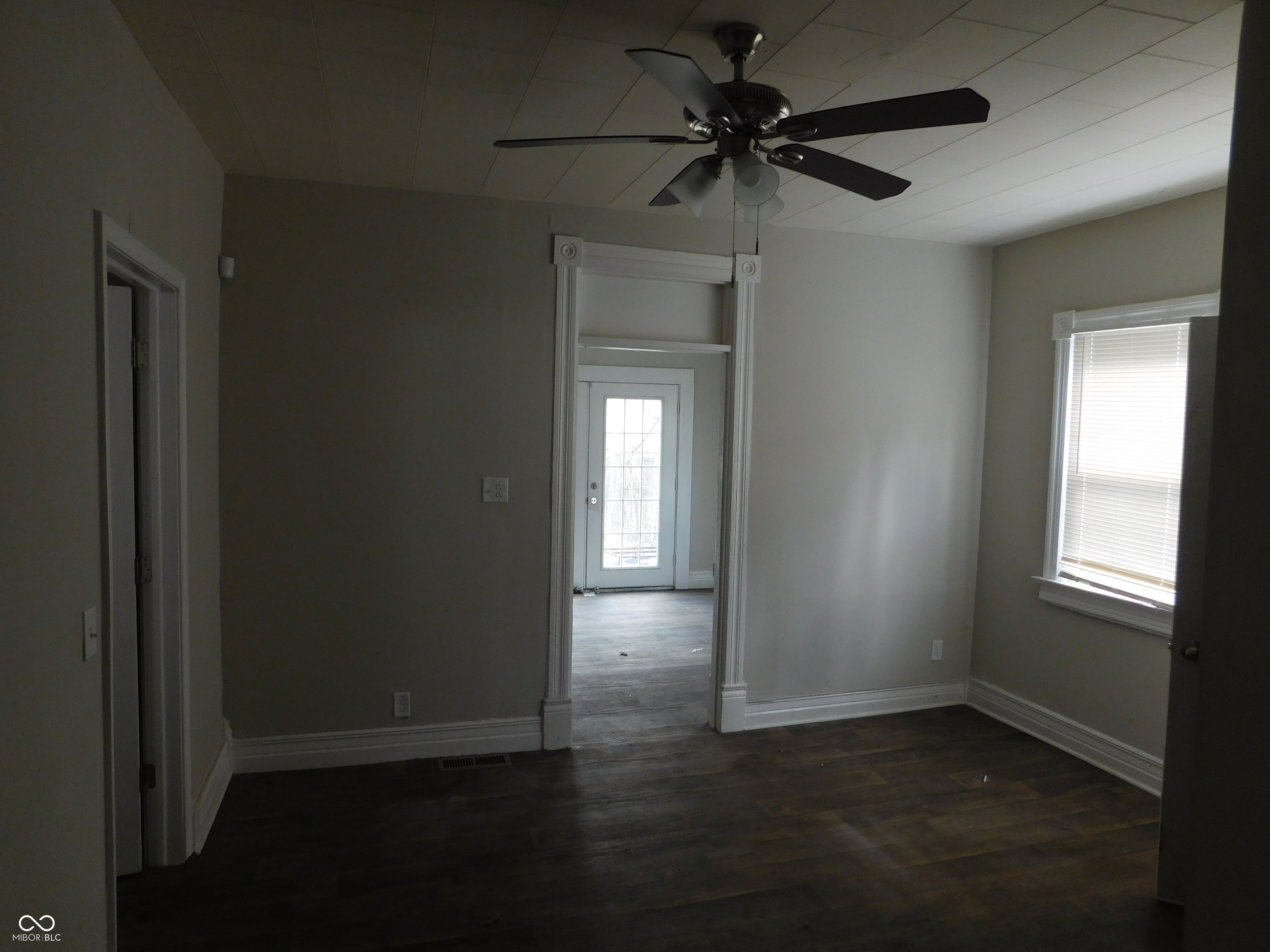 727 West 9th Street Anderson, IN 46016 - Photo 8 of 14