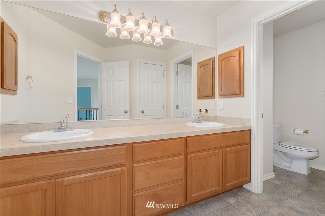 2015 Elma Place Northeast Renton, WA 98059 - Photo 20 of 25