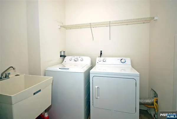$615,000 | 5 Slate Court, Unit A3, Woodland Park, NJ 07424