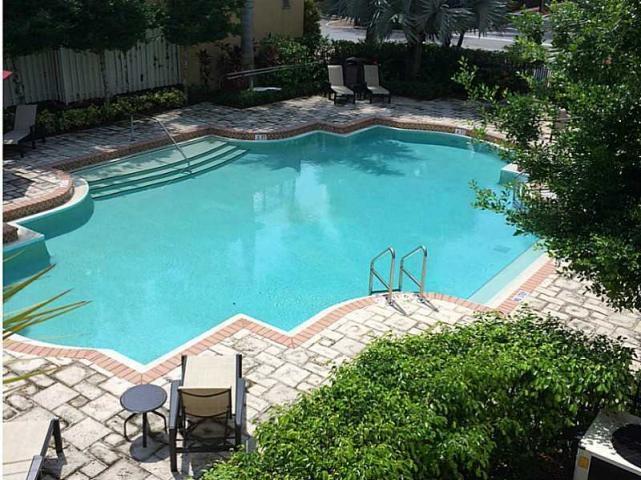 7660 Via Flores Way Boca Raton, FL 33487 - Photo 22 of 24 RESORT STYLE COMMUNITY POOL