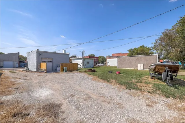 $139,900 | 117 South Main Street, Leeton, MO 64761