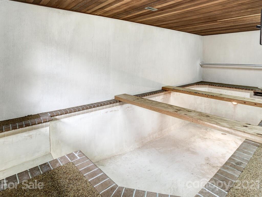 721 East Fork Road Marshall, NC 28753 - Photo 21 of 48 Gallery Image 21